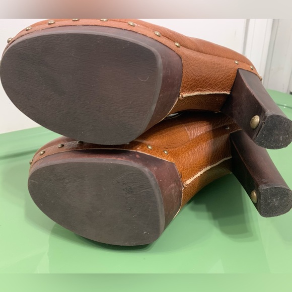 UGG Australia Cosima Mid Brown Leather Stud Ankle Platform Heel Boots Size 9.5 - Picture 10 of 10